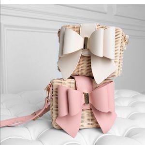 Gorgeous woven purse with box